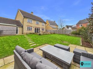 Garden/Rear- click for photo gallery